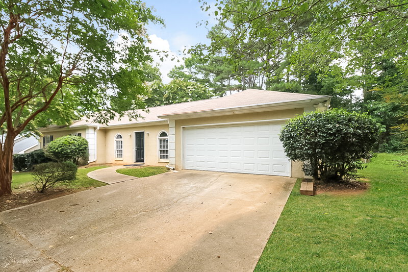 2,410/Mo, 4303 Derbyshire Trace SE Conyers, GA 30094 Front View