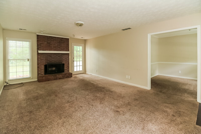 2,410/Mo, 4303 Derbyshire Trace SE Conyers, GA 30094 Living Room View