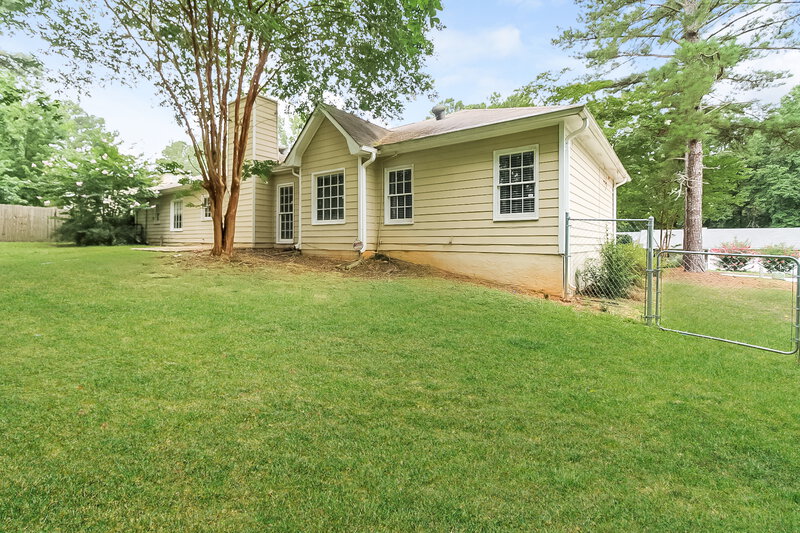 2,410/Mo, 4303 Derbyshire Trace SE Conyers, GA 30094 Rear View 2