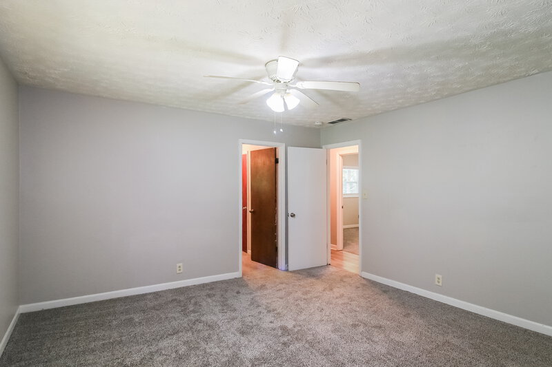 1,755/Mo, 2725 Westford Ct Atlanta, GA 30349 Main Bedroom View 2