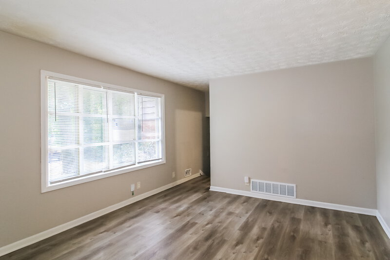 1,755/Mo, 2725 Westford Ct Atlanta, GA 30349 Bedroom View
