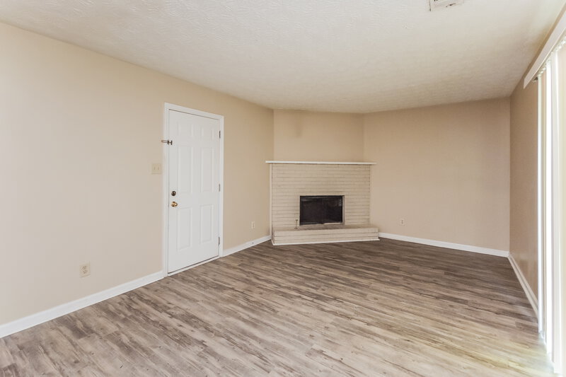 1,825/Mo, 4422 Cedar Ridge Trl Stone Mountain, GA 30083 Living Room View 3