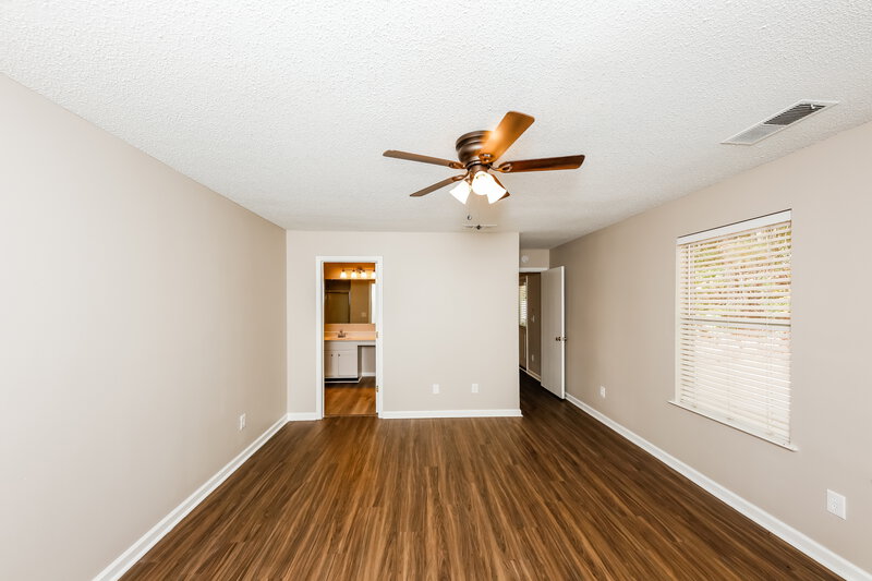 1,685/Mo, 1014 Sycamore Lane Villa Rica, GA 30180 Main Bedroom View