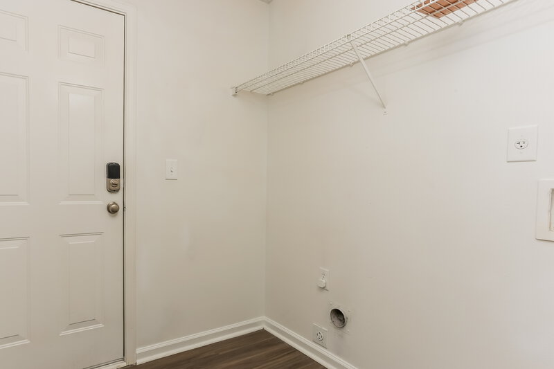 1,685/Mo, 1014 Sycamore Lane Villa Rica, GA 30180 Walk In Closet View