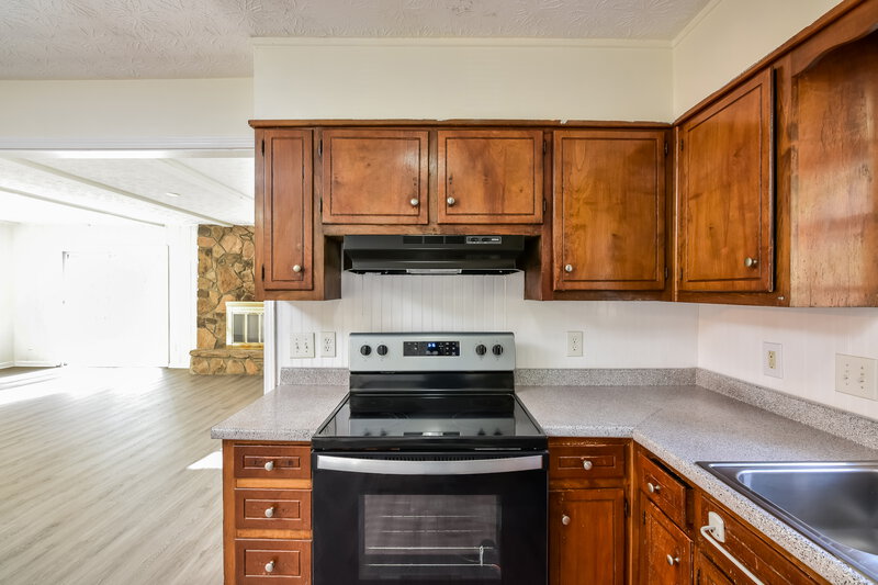 2,360/Mo, 2976 Rolling Meadows Ct Lithonia, GA 30038 Kitchen View 2