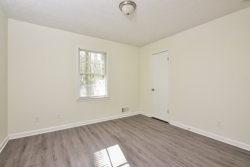 2,360/Mo, 2976 Rolling Meadows Ct Lithonia, GA 30038 Main Bedroom View 2
