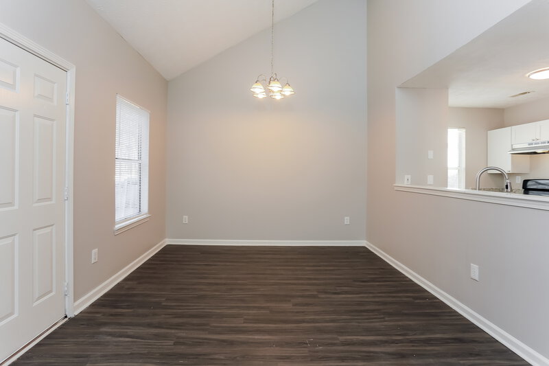 2,050/Mo, 3759 MAYS XING SW Atlanta, GA 30331 Dining Room View