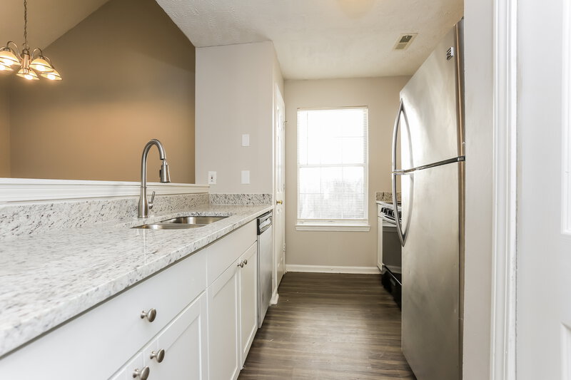 2,050/Mo, 3759 MAYS XING SW Atlanta, GA 30331 Kitchen View