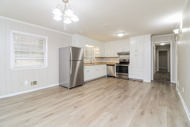 1,685/Mo, 3149 Beech Drive East Point, GA 30344 Misc View 5