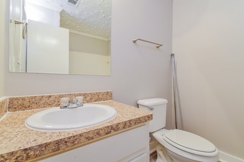 1,880/Mo, 5385 WALKER RD Stone Mountain, GA 30088 Main Bathroom View 2