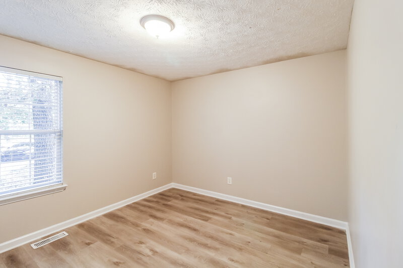 1,810/Mo, 5030 Gillsville Hwy Gillsville, GA 30543 Bedroom View 2