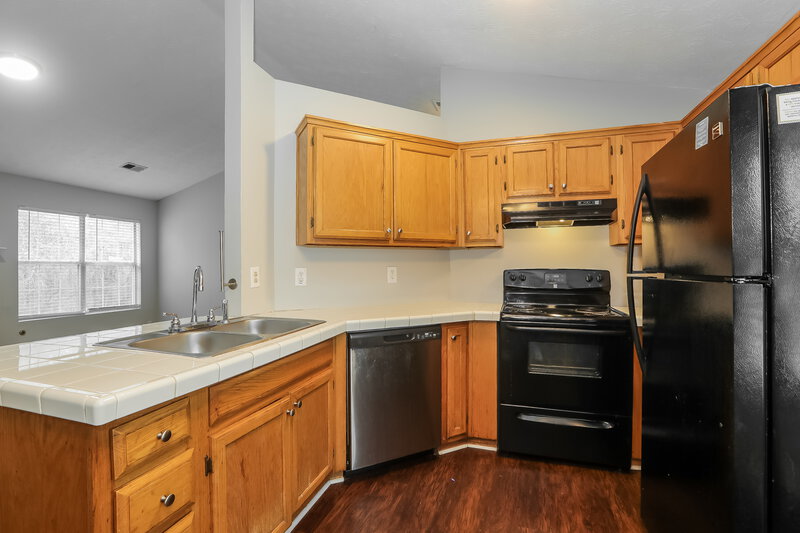 0/Mo, 6273 Amberly Road Rex, GA 30273 Kitchen View 3