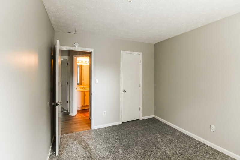 1,675/Mo, 5292 Kinsdale Lane Stone Mountain, GA 30088 Bedroom View 3