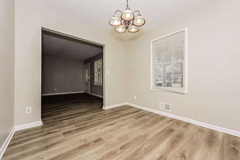 2,140/Mo, 5407 Brittany Trail College Park, GA 30349 Dining Room View