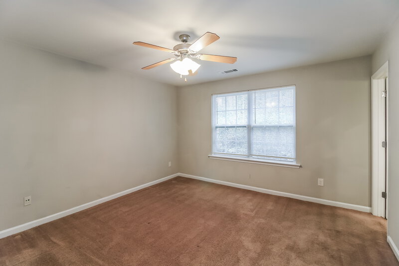 1,685/Mo, 4999 Galbraith Cir Stone Mountain, GA 30088 Main Bedroom View