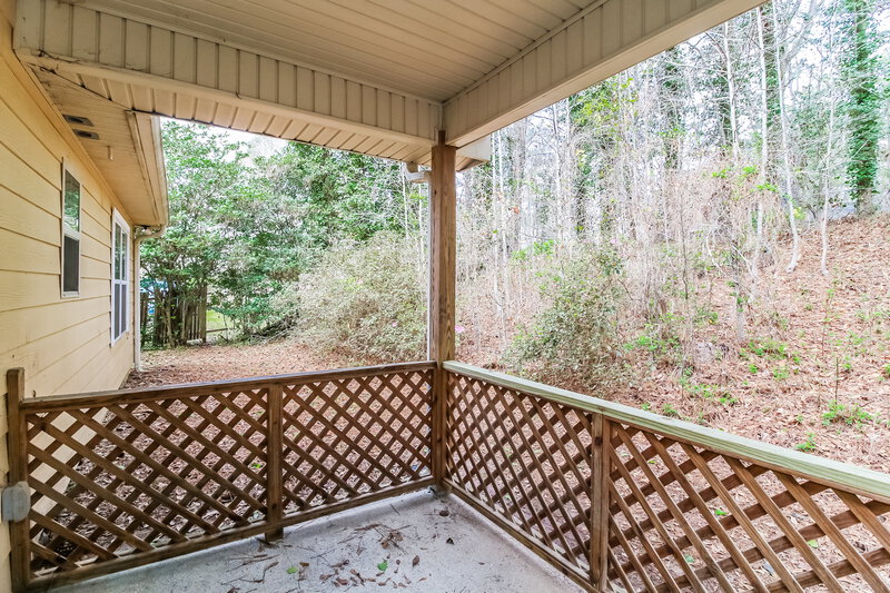 1,685/Mo, 4999 Galbraith Cir Stone Mountain, GA 30088 Patio View