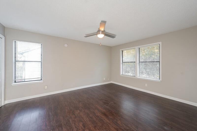 1,795/Mo, 3895 Springleaf Ct Stone Mountain, GA 30083 Living Room View 2