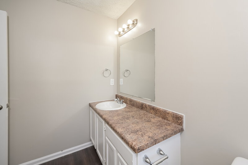 1,795/Mo, 3895 Springleaf Ct Stone Mountain, GA 30083 Main Bathroom View