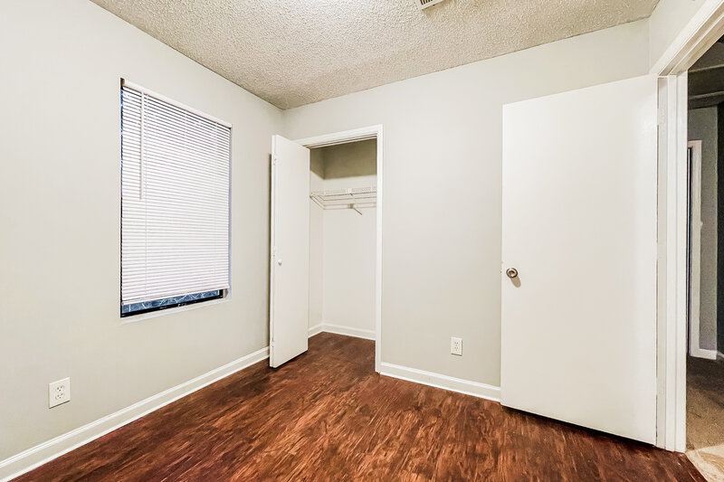 2,460/Mo, 3895 Springleaf Ct Stone Mountain, GA 30083 Bedroom View 2