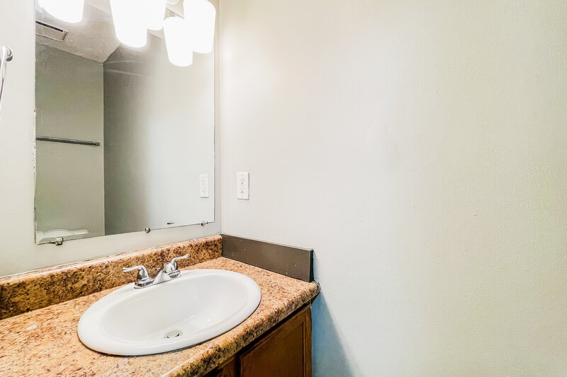 2,460/Mo, 3895 Springleaf Ct Stone Mountain, GA 30083 Bathroom View 2