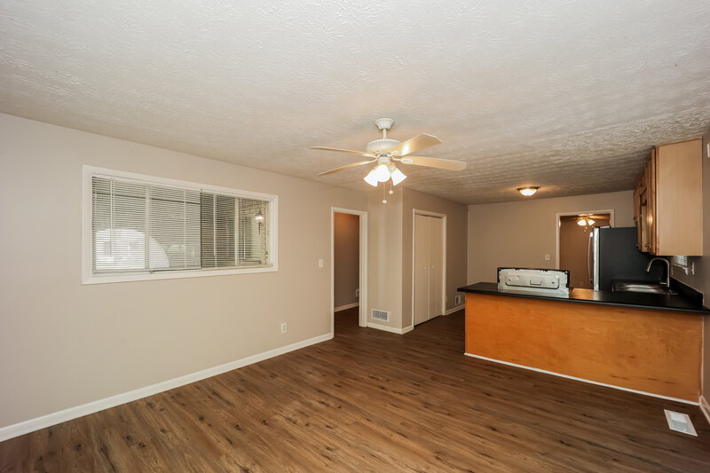 2,850/Mo, 5269 The Savoy Street College Park, GA 30349 Dining Room View 2