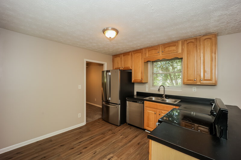 2,850/Mo, 5269 The Savoy Street College Park, GA 30349 Kitchen View 2