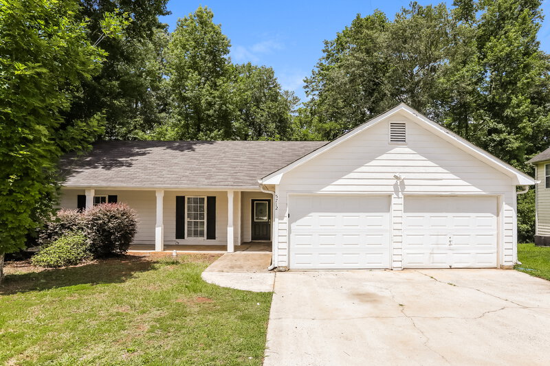 2,510/Mo, 5712 Mistyview Dr Rex, GA 30273 External View