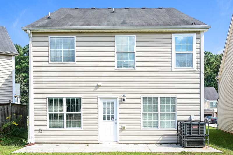 2,060/Mo, 1152 Gable Ter Jonesboro, GA 30236 Rear View