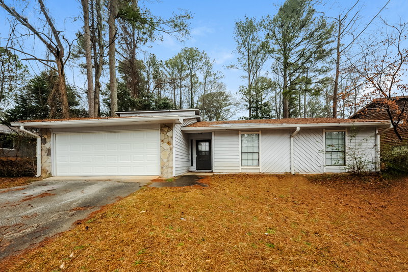 1,895/Mo, 5498 Springwood Ln Stone Mountain, GA 30087 External View