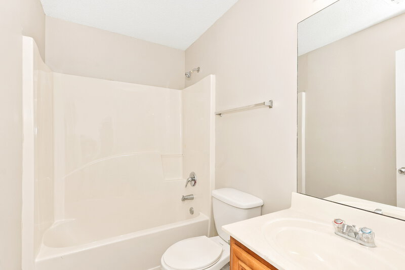 2,500/Mo, 3476 Augusta St Atlanta, GA 30349 Bathroom View
