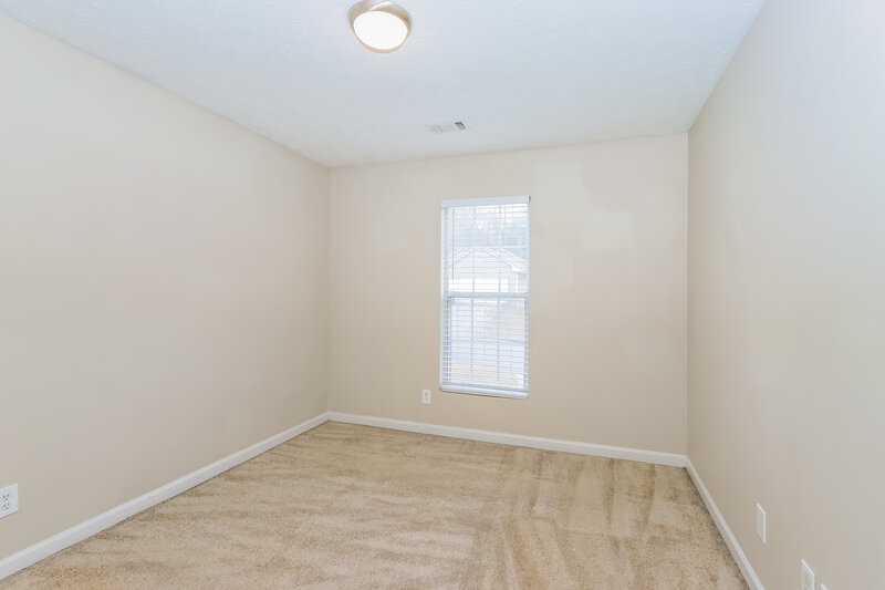 2,500/Mo, 639 Fair Harbor Dr Lithonia, GA 30058 Bedroom View