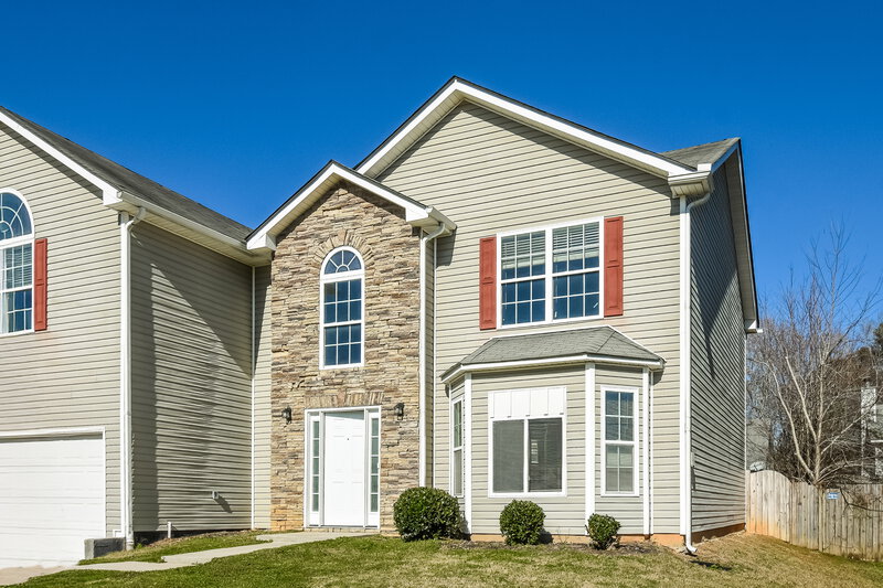 2,205/Mo, 6083 Trotters Circ Fairburn, GA 30213 Front View