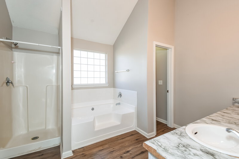 2,205/Mo, 6083 Trotters Circ Fairburn, GA 30213 Main Bathroom View