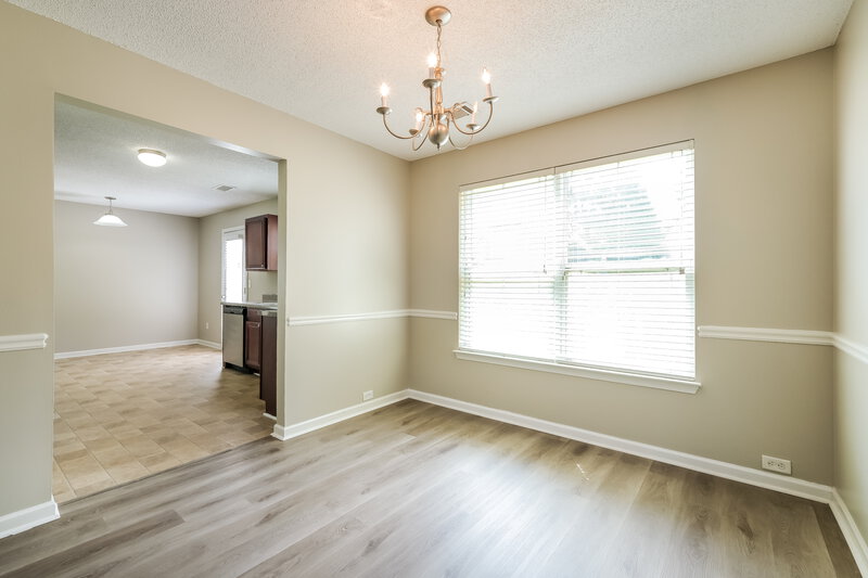 2,010/Mo, 5577 Waverly Park College Park, GA 30349 Dining Room View