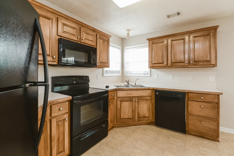 1,790/Mo, 30 Tyler Ln Covington, GA 30016 Kitchen View 2