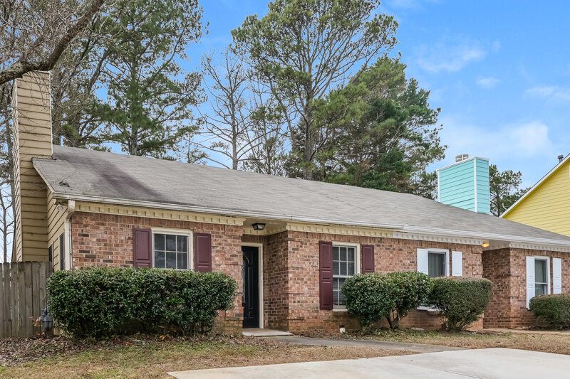 1,660/Mo, 796 Indian Lake Dr Lilburn, GA 30047 Front View