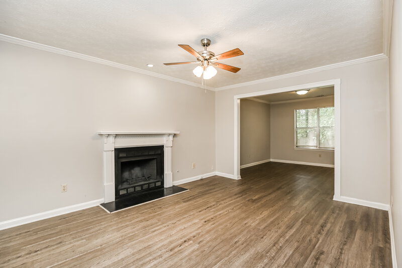 2,255/Mo, 1268 Brandl Dr Sw Marietta, GA 30060 Living Room View