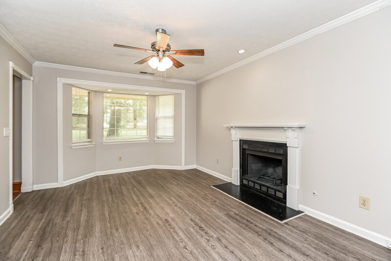 2,255/Mo, 1268 Brandl Dr Sw Marietta, GA 30060 Living Room View 2