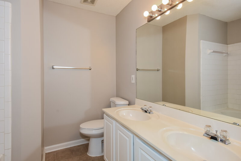2,620/Mo, 23 High Oak Dr Marietta, GA 30066 Bathroom View