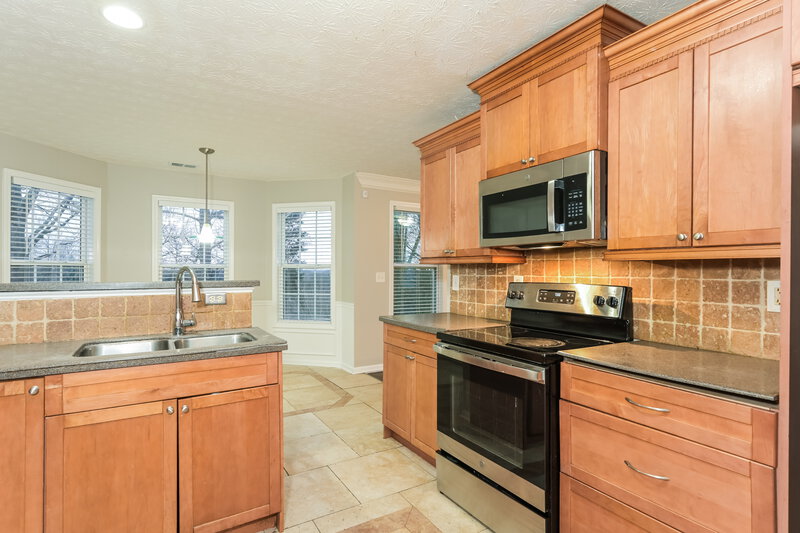 2,485/Mo, 875 Georgian Hills Dr Lawrenceville, GA 30045 Kitchen View 2