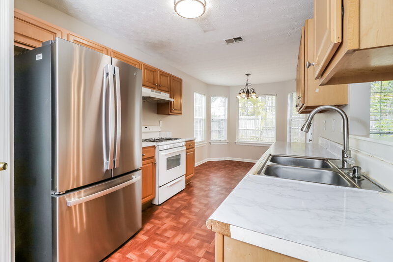 1,870/Mo, 220 Taggart Run Lawrenceville, GA 30044 Kitchen View 2