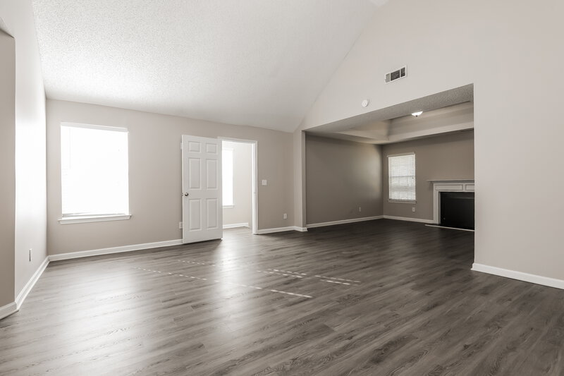 2,775/Mo, 542 Vaughn Dr Hampton, GA 30228 Family Room View