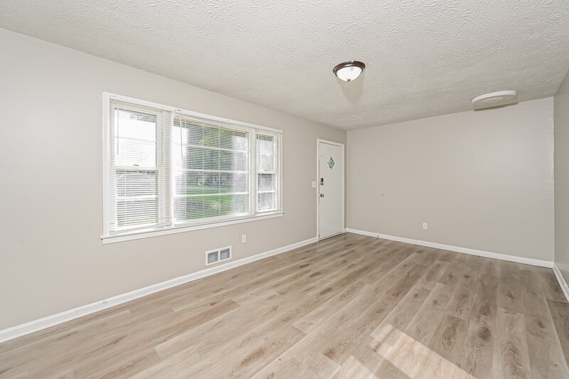 1,755/Mo, 355 Arcadia Pl Lilburn, GA 30047 Living Room View