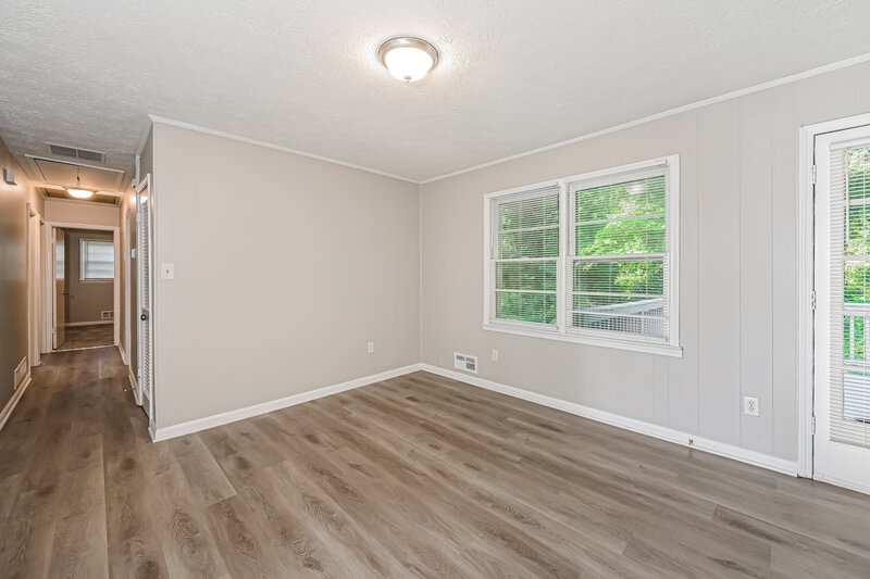 1,755/Mo, 355 Arcadia Pl Lilburn, GA 30047 Living Room View 3