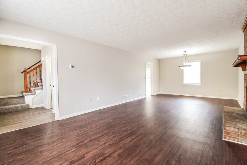 1,785/Mo, 1308 Autumn Hill Ln Stone Mountain, GA 30083 Living Room View 2