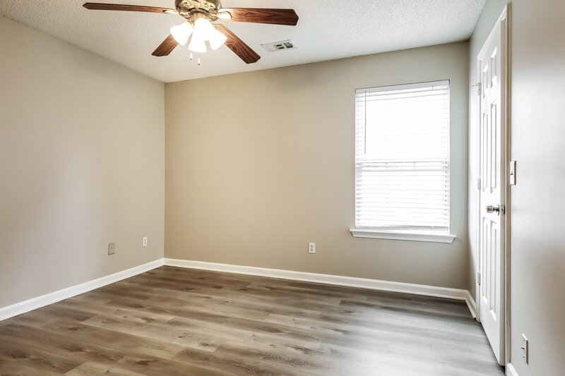 2,025/Mo, 1915 Simmons Ln Hampton, GA 30228 Bedroom View 3