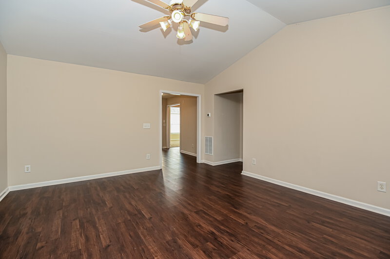 1,860/Mo, 5108 Centennial Creek View Acworth, GA 30102 Living Room View 2