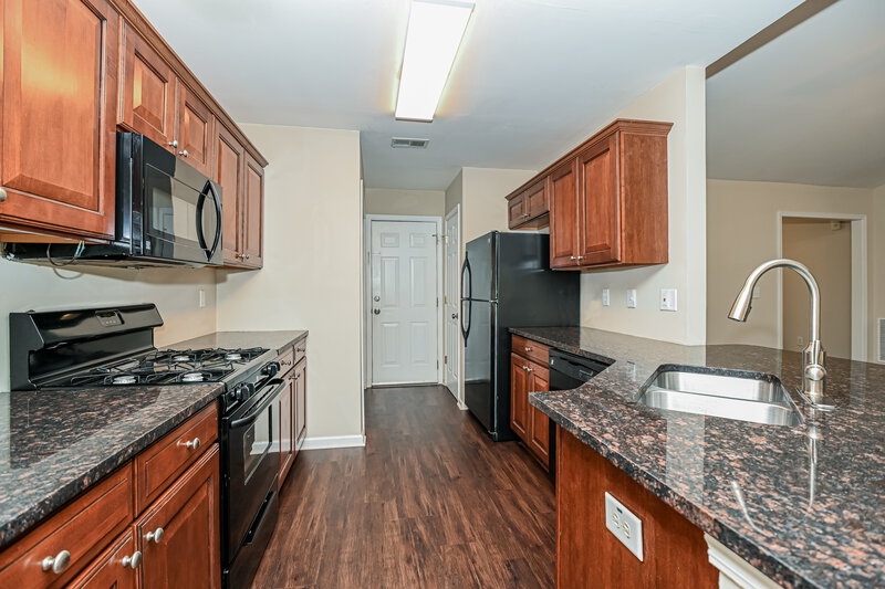1,860/Mo, 5108 Centennial Creek View Acworth, GA 30102 Kitchen View