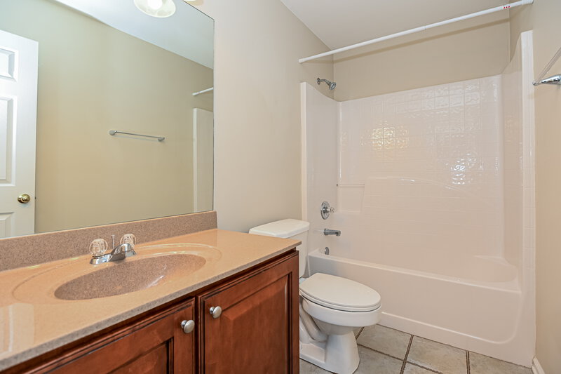 1,860/Mo, 5108 Centennial Creek View Acworth, GA 30102 Bathroom View
