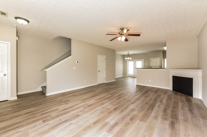 0/Mo, 4415 Stone Gate Way East Point, GA 30344 Living Room View 2